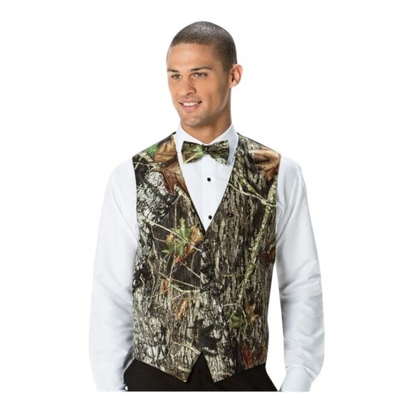 MEN'S LARR BRIO MOSSY OAK CAMO VEST & ACCESSORIES - Picture 1 of 5